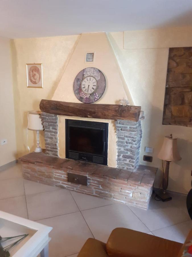 Splendido Rustico Shabby Apartment Capannori Bagian luar foto